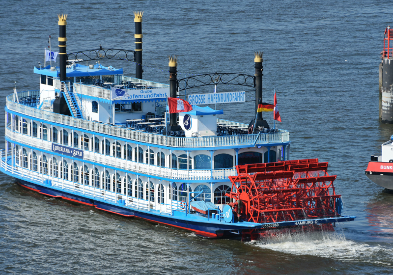passeio de barcos em Ferries pelo Porto de Hamburgo