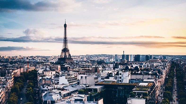 visão da torre eiffel de paris 