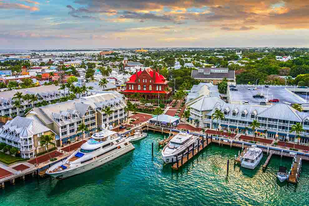 Vista aérea de marina em Key West, Florida.