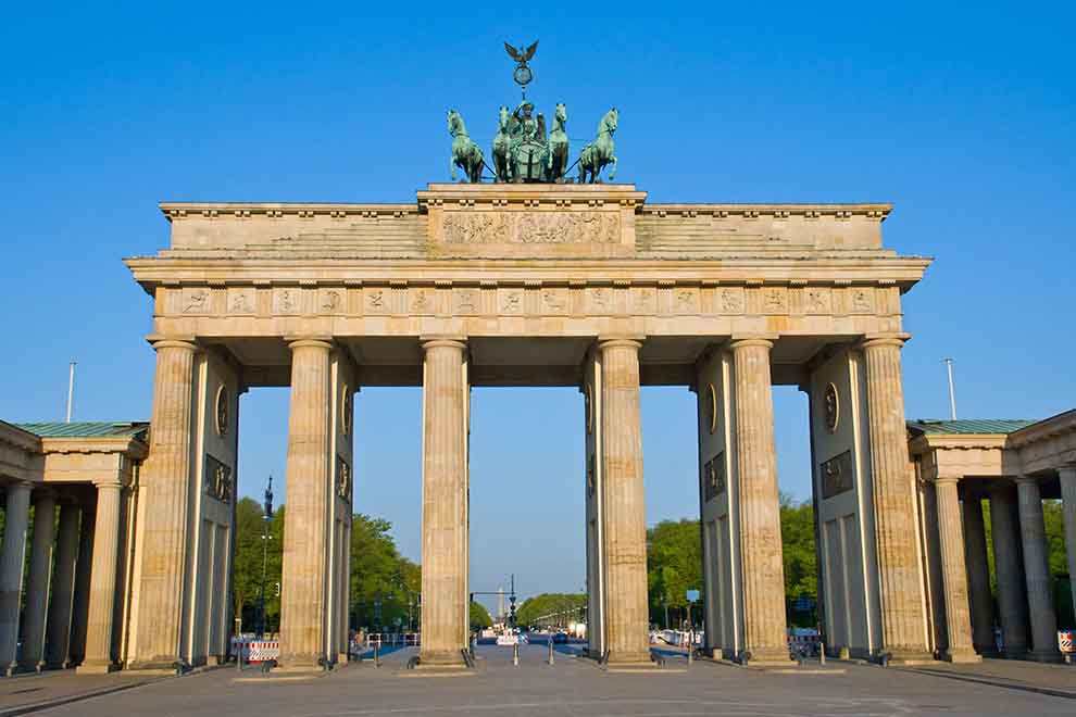 Portão de Brandemburgo em Berlim durante o dia